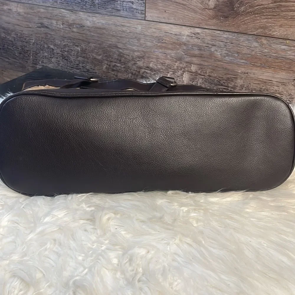Large Brown and Tan Tote Beach Carry on Bag, Brand Unknown